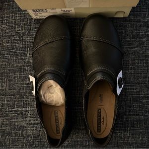 Women’s Clarks Cheyn Madi Black Size 10 M Never Worn